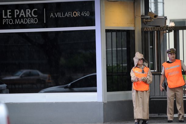 Pasaron a disponibilidad a un tercer custodio del fiscal Nisman