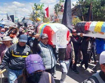 Perú: cerraron los aeropuertos y el tren a Machu Picchu por las protestas
