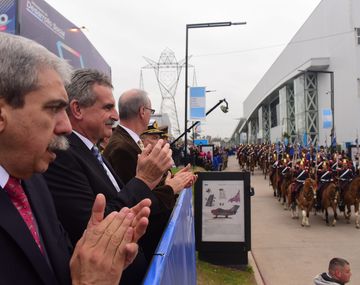 Recordar al cóndor que fue San Martín en tiempos de buitres