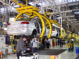 autopartista multinacional cerro su planta en san luis: echo a sus trabajadores por whatsapp autopartista multinacional cerro su planta en san luis: echo a sus trabajadores por whatsapp