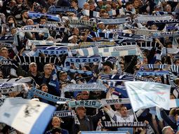 La polémica advertencia de los barras de la Lazio contra las mujeres