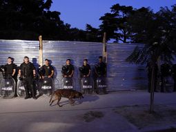 la justicia frena el vallado de parque centenario la justicia frena el vallado de parque centenario