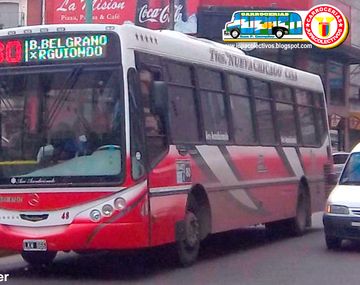 Tiroteo dentro de un colectivo en Mataderos deja 3 heridos