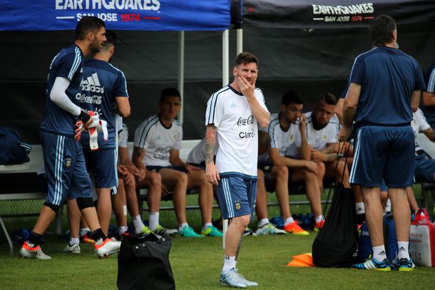 Messi entrenó a la par del grupo: ¿juega el viernes ante Panamá?