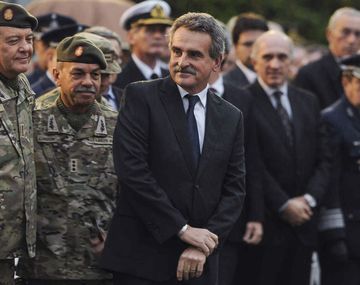 Cundom asumió al frente del Ejército