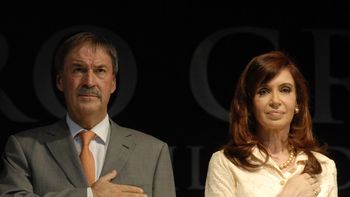 la presidenta llamo a juan schiaretti para felicitarlo por su triunfo en cordoba la presidenta llamo a juan schiaretti para felicitarlo por su triunfo en cordoba