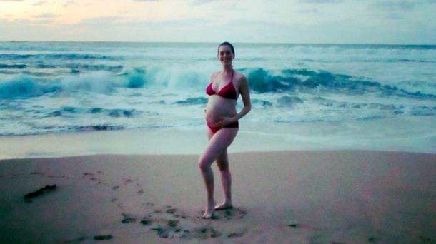 Con una tierna foto, Anne Hathaway confirmó su embarazo