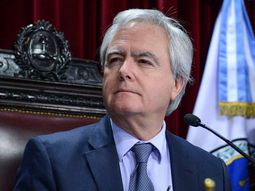 ¿Chiste de mal gusto?: el repudiable tuit de Pinedo sobre la deuda argentina