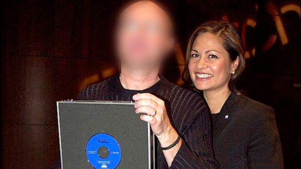 Tras un divorcio de 32 millones de euros, un famoso cantante volvió con la ex