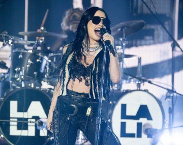 Lali cantó Fanático en lo de Susana y explotó el rating