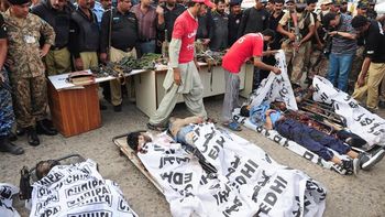 ascienden a 27 los muertos por el atentado en el principal aeropuerto de pakistan ascienden a 27 los muertos por el atentado en el principal aeropuerto de pakistan