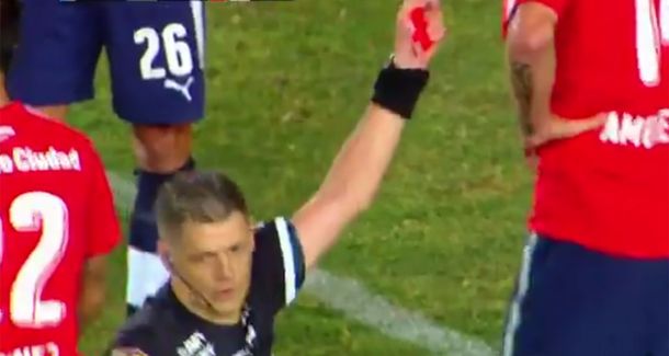 Delfino hizo una burrada pero la arregló a tiempo: Moreira expulsado