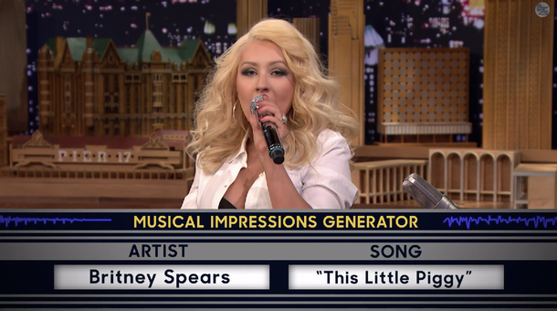 Mirá a Christina Aguilera imitar a Britney Spears y Shakira