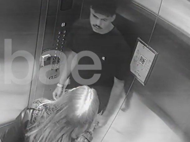 La denunciante y Hugo Araudou en el ascensor del Hotel Diplomatic de Mendoza