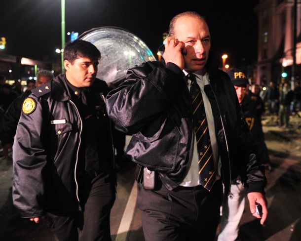 Si es necesario, jugaremos sin público en los estadios