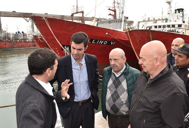  Juan Manuel Urtubey en Puerto Madero con el  Sindicato Marítimo de Pescadores. 