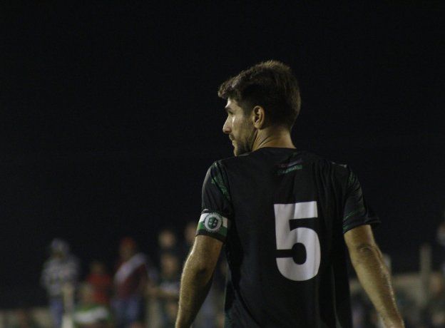 Leonardo Ponzio se rompió los ligamentos cruzados en un amistoso