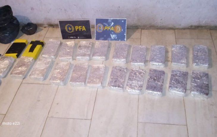 Operativo Viernes Blanco: detuvieron a 15 personas con 40 kilos de cocaína, armas y dinero