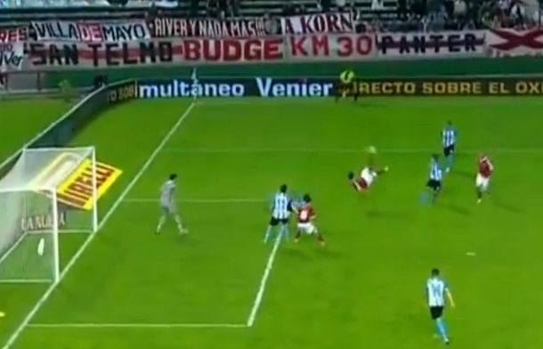 El golazo de Rojas saca del archivo a la chilena de Francescoli