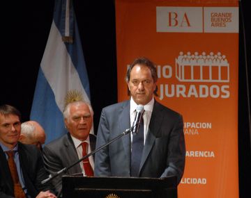 Scioli promulgó la ley de juicio por jurados en Provincia