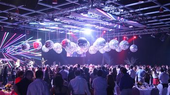 fiesta de fin de ano 2015: ¿cuanto gastaran las empresas por cada empleado? fiesta de fin de ano 2015: ¿cuanto gastaran las empresas por cada empleado?