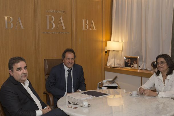 Scioli se reunió con la gobernadora de Catamarca