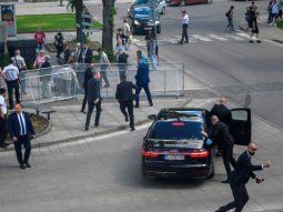 Atentaron contra el primer ministro de Eslovaquia: recibió cuatro disparos