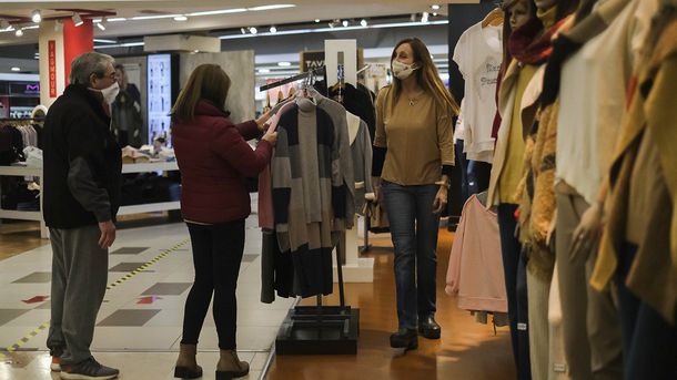Cumbre por Zoom: la Ciudad le propondrá a Alberto Fernández abrir shoppings, gimnasios y servicio doméstico