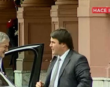 El gobernador de Chubut llegó a Casa Rosada para tratar la crisis petrolera