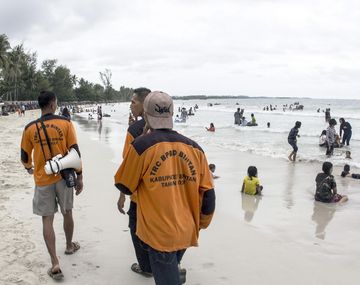 Suspendieron la búsqueda del avión de AirAsia