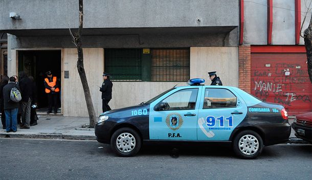 Desvalijaron dos departamentos de un edificio en Balvanera