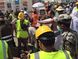 avalancha en la meca: murieron al menos 717 peregrinos avalancha en la meca: murieron al menos 717 peregrinos