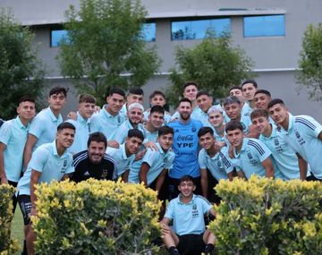 La foto de Messi con la Sub-17 de Argentina