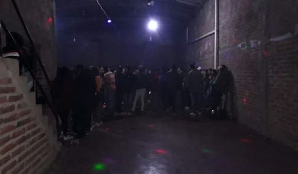 Hicieron una fiesta en plena cuarentena en San Juan y 50 personas terminaron detenidas