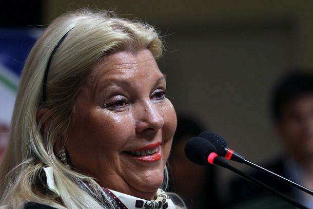 Desde su casa, Carrió acusó a la oposición de sumisa en el inicio de sesiones