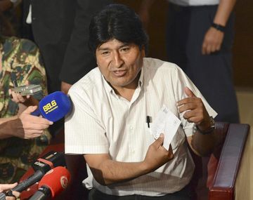 Evo Morales también ofrece asilo político al topo de la CIA