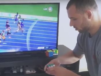 Resuelve el Cubo de Rubik más rápido de lo que corre Usain Bolt