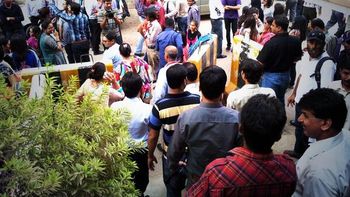 sismo de casi 8 grados en india y paquistan: al menos 65 muertos sismo de casi 8 grados en india y paquistan: al menos 65 muertos