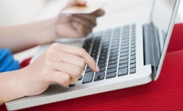 Al igual que Argentina, Uruguay restringe las compras en el exterior a través de Internet