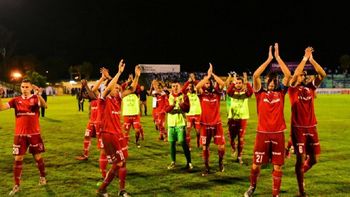 Festejo de Huracán tras la victoria ante el CADU Festejo de Huracán tras la victoria ante el CADU