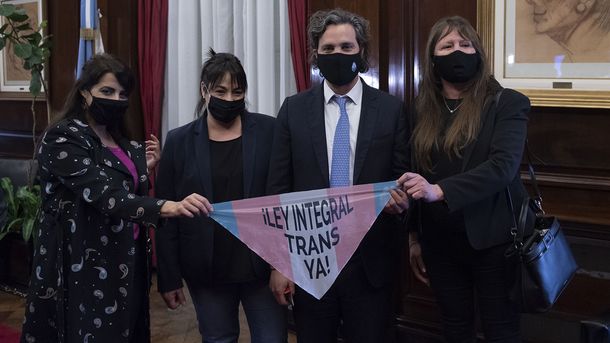 Incorporan perspectiva de g&eacute;nero a las audiencias presidenciales