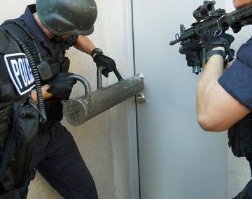 Sospechaban que mujer inmóvil estaba muerta y era una muñeca inflable