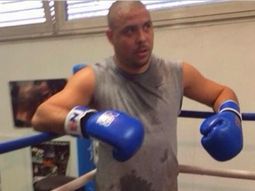 ronaldo ahora boxea y desafia a los campeones de ufc ronaldo ahora boxea y desafia a los campeones de ufc