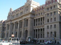 Piden vacunar al personal de Justicia y mantener al mínimo la presencialidad