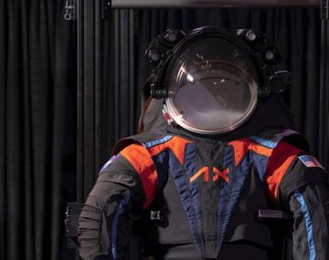 La NASA dio a conocer el nuevo traje que viajará a la Luna