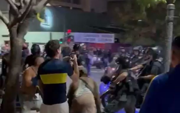 Incidentes en la previa de Boca por Copa Sudamericana: la represión de la policía