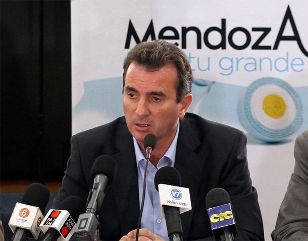 Paco Pérez pidió no vedar de antemano la re-reelección