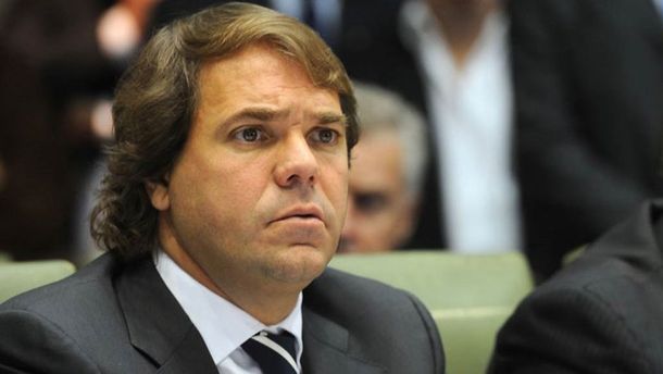 Prohíben salir del país a&nbsp;Alberto pérez