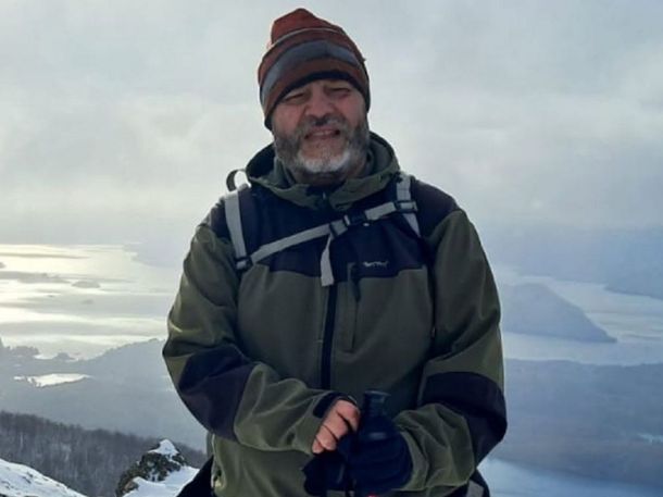 Raúl Alfredo Moyano, el docente jubilado de 59 años buscado desde el 12 de octubre en el cerro Ñuñorco. Raúl Alfredo Moyano, el docente jubilado de 59 años buscado desde el 12 de octubre en el cerro Ñuñorco.