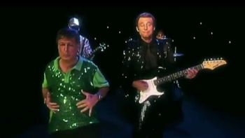 en barcelona se rien de martino al ritmo de daft punk en barcelona se rien de martino al ritmo de daft punk